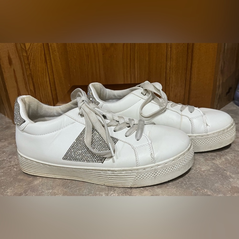 Qupid Women's Size 8 White Rhinestone Bling Platform Sneaker